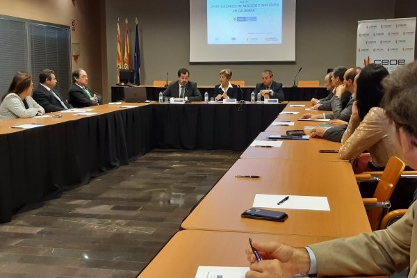 Colombia presenta en CEOE Aragón sus oportunidades de inversión y negocio a las empresas aragonesas